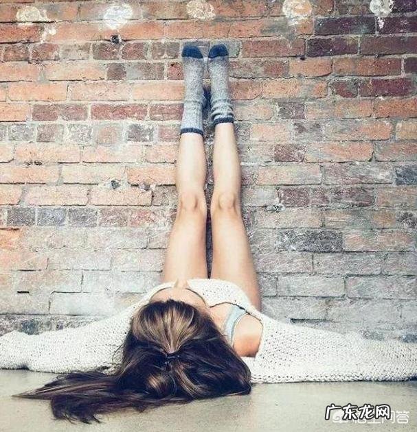 对墙打羽毛球,怎样打出平推快挡的感觉