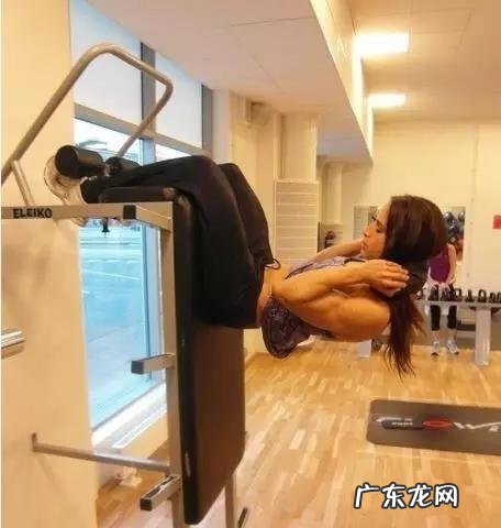 女士哑铃可以全身塑形吗减脂