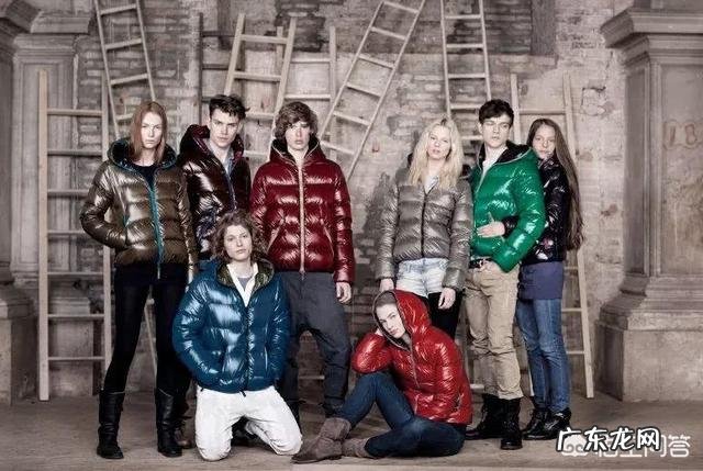 杨幂机场街拍太赞,是时尚感太高还是太时髦