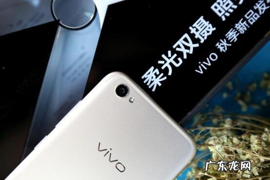 为什么oppo旁边都有一家vivo