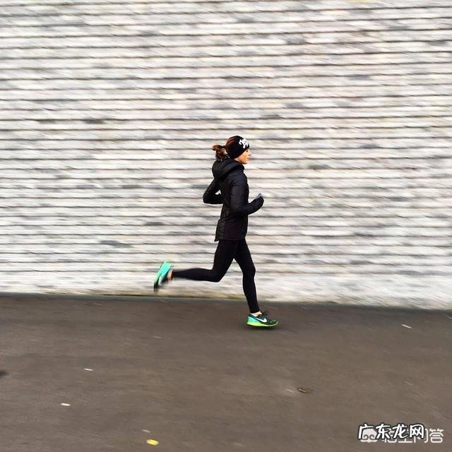 每天跑步5公里会不会伤膝盖跑步应该怎样保护膝盖呢