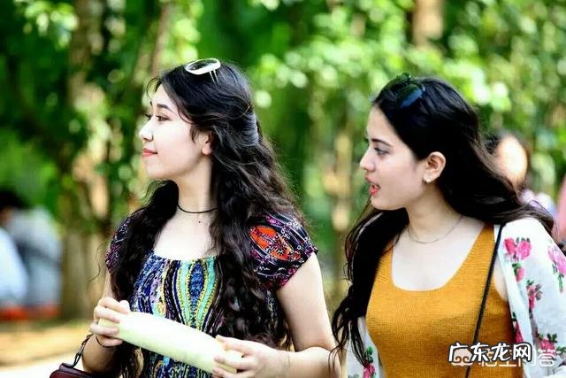 街拍模特,你会选择哪些小道具