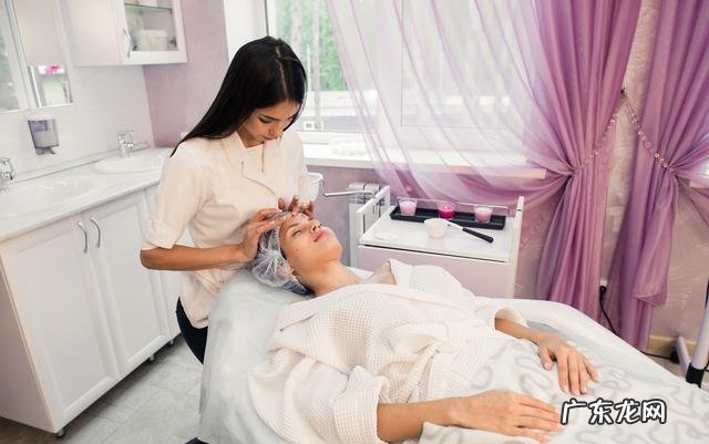 现在做美容行业还能赚钱吗