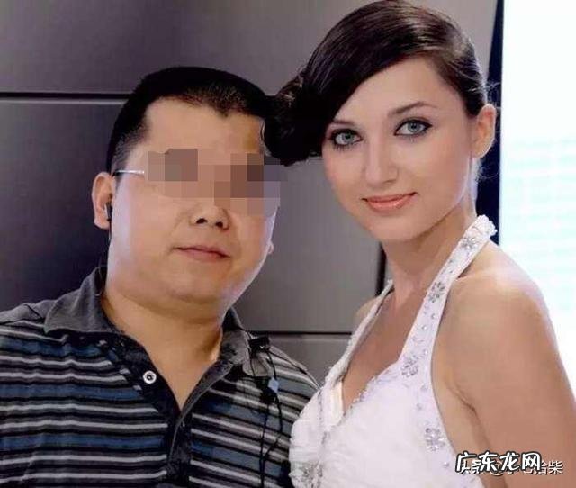 夏季的服装颜色搭配哪些显瘦