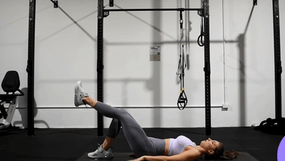 怎么在家里练出马甲线和翘臀