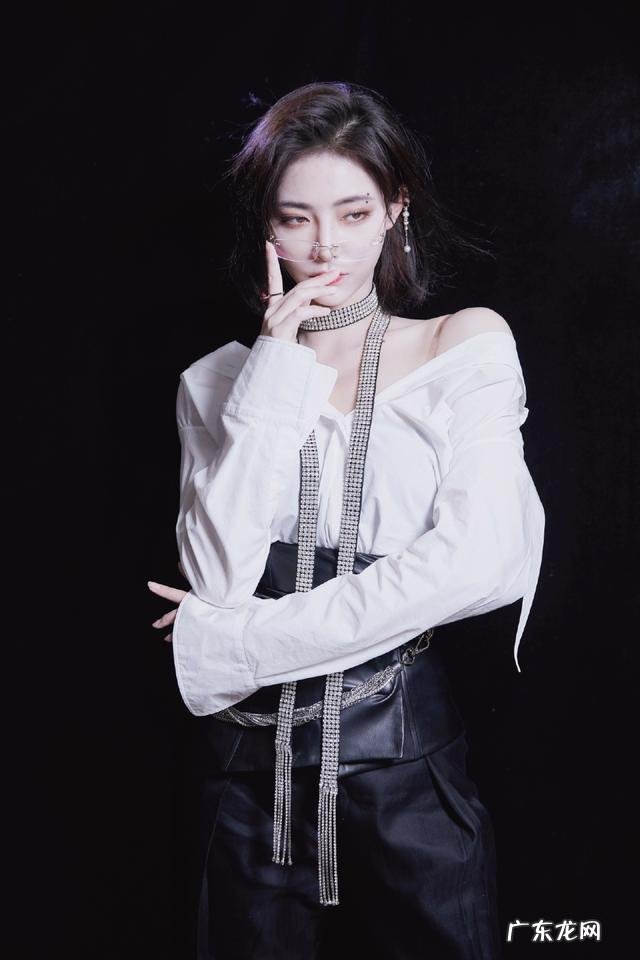 有没有小姐姐科普一波许佳琪的