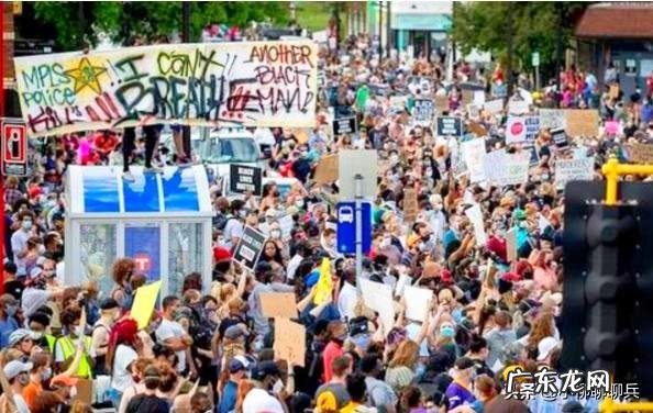 黑人男子之死,引发美国多地抗议暴乱,对特朗普连任有影响吗