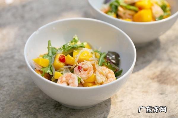 做减脂沙拉的时候可以加一点千岛酱吗,加什么样的酱料不会热量高