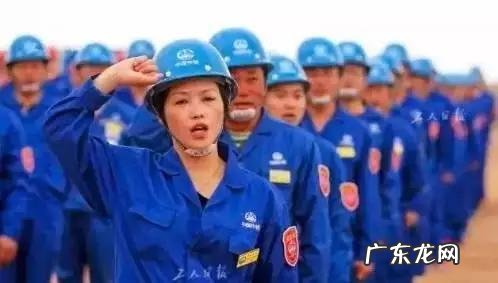 中国沙漠无人区里的高速,竟然比美国66号公路还美,你知道吗