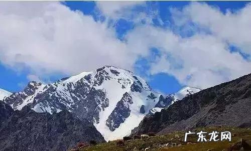 中国沙漠无人区里的高速,竟然比美国66号公路还美,你知道吗