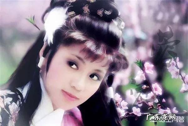 《射雕英雄传》中:黄蓉貌美如花,杨康为何对她无动于衷