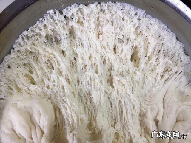 肉包子如何做能让面团更富有弹性，且蒸出来松软蓬松