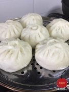 肉包子如何做能让面团更富有弹性，且蒸出来松软蓬松