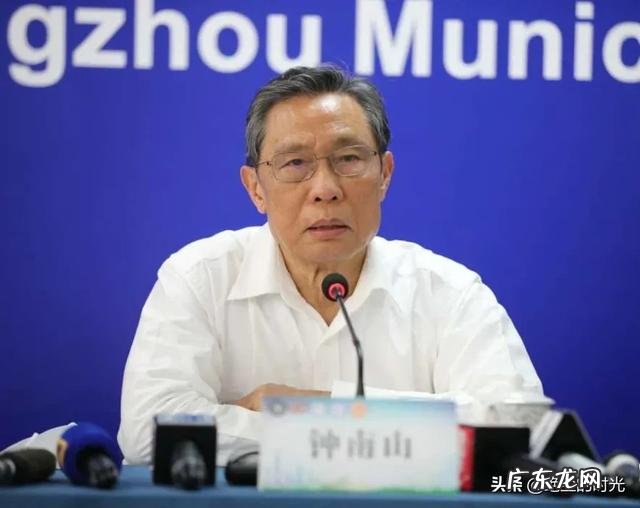 为什么中国给14亿人免费接种新冠疫苗