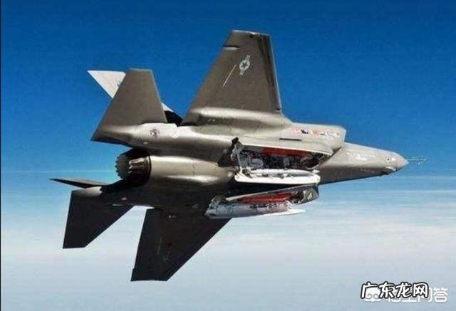 为什么，芬兰要用欧洲“台风”战斗机取代F-18战斗机