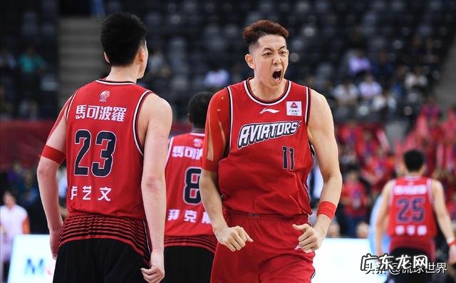 深圳队李慕豪以前不比王哲林周琦差,现在怎么快要沦为替补球员了