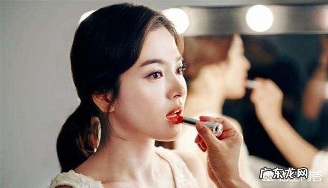 嘟嘟唇和香肠嘴有什么不同