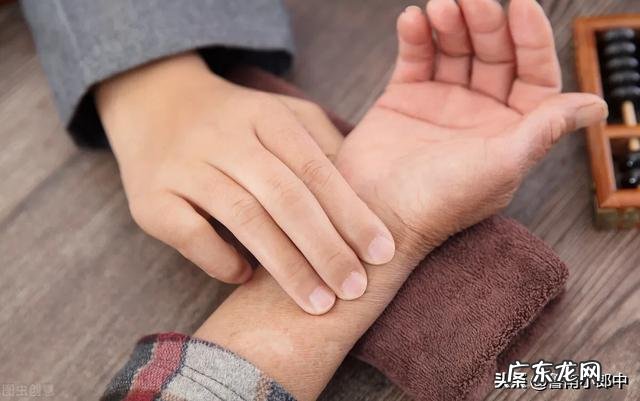 那些为了美丽而绝食减肥的人们,为什么不满足自己的胃去做运动呢