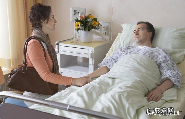 37岁小伙患胃癌晚期,医生说这些习惯害了他,是哪些习惯啊