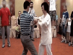 有哪些让你笑出内伤的GIF图