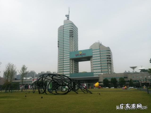 在特步之后,为什么天天向上的广告商一直换