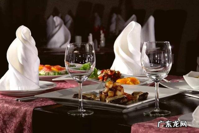 和领导一起陪客户喝酒需要注意什么