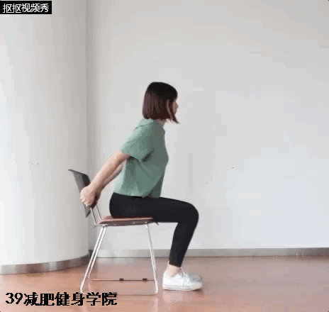 小S的瘦身操又在微博火起来了,据说还能瘦手臂变翘臀