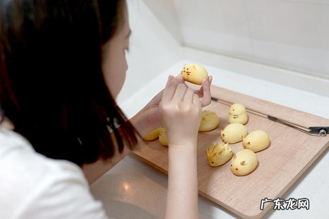 肉食爱好者必看!6道简单又有趣的烤箱食谱,零失败一看就会