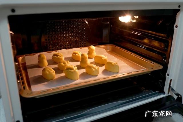 肉食爱好者必看!6道简单又有趣的烤箱食谱,零失败一看就会