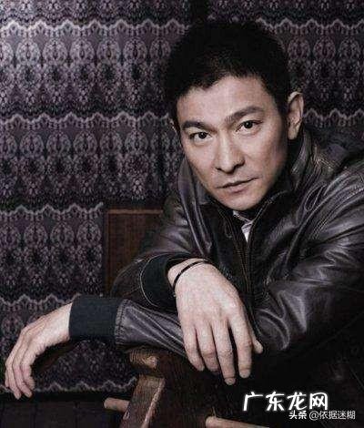 刘德华三十年不倒男神,是因为他英俊的长相吗