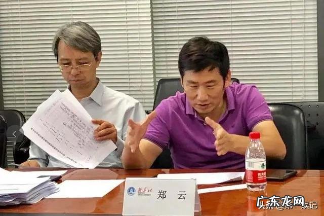 刘德华三十年不倒男神,是因为他英俊的长相吗