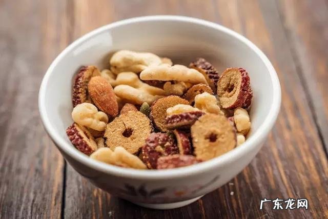 *ST油服增收降本力争今年扭亏 计划裁员3500人