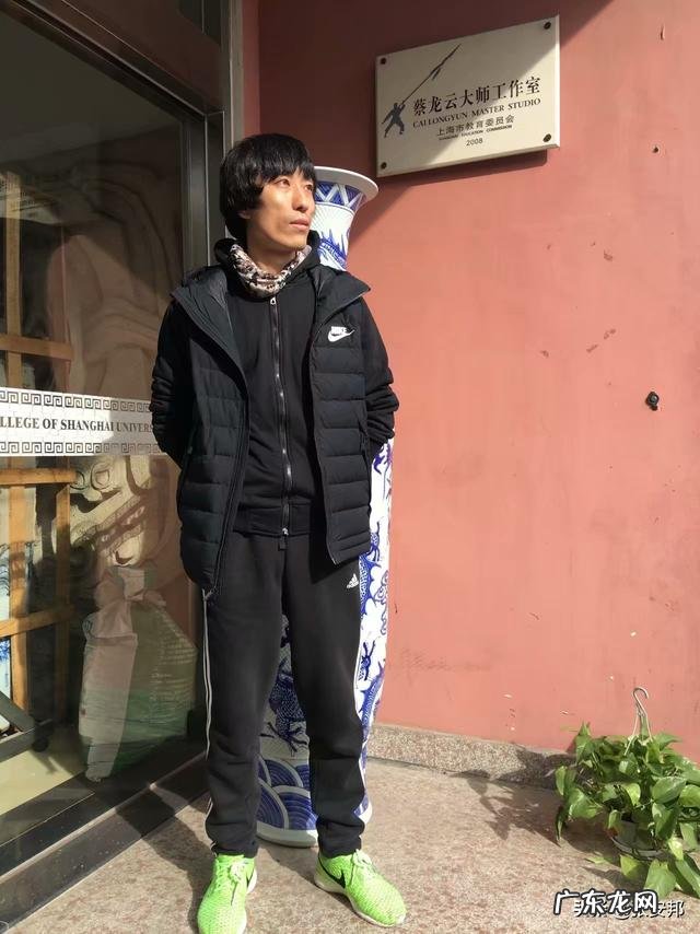 一个男人突然开始早起、健身、节食、定计划、自律你知道为什么吗