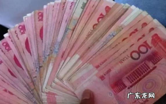 开车八百里参加朋友婚礼,随礼两百,一天没人搭理我,怎么办