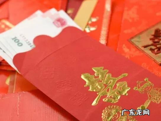 开车八百里参加朋友婚礼,随礼两百,一天没人搭理我,怎么办