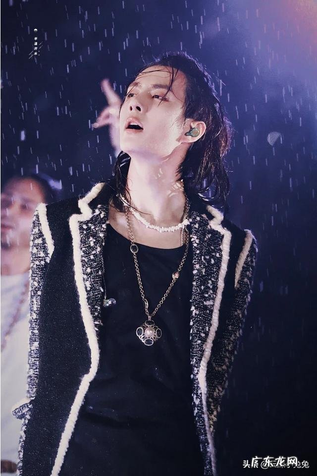 王一博究竟值得粉丝们喜欢吗