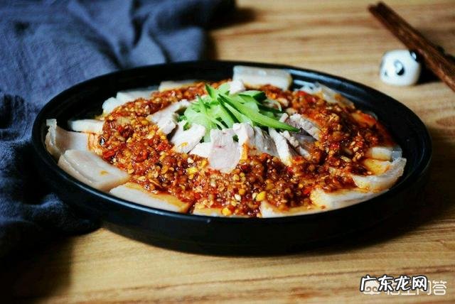 如果你的老公每天很累但赚得不多,你会嫌弃他还是会时常安慰他