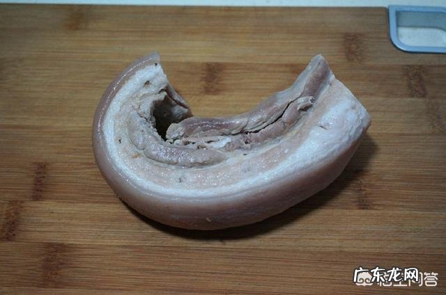 如果你的老公每天很累但赚得不多,你会嫌弃他还是会时常安慰他