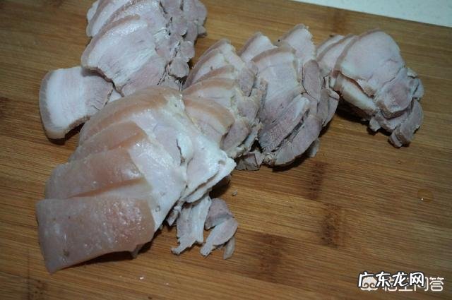 如果你的老公每天很累但赚得不多，你会嫌弃他还是会时常安慰他