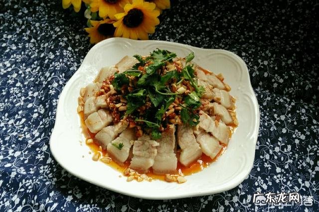 如果你的老公每天很累但赚得不多，你会嫌弃他还是会时常安慰他