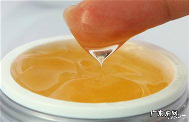 脚裂口是什么原因 治愈脚裂的10种方法