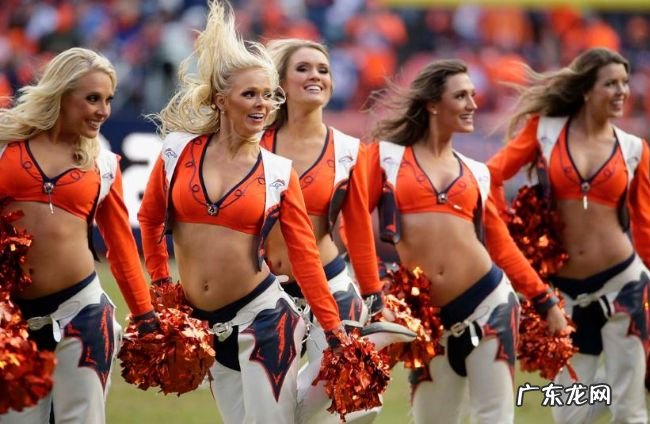 美国十大热门啦啦队 美女成群深受观众喜爱