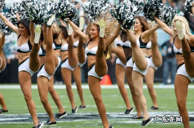 美国十大热门啦啦队 美女成群深受观众喜爱