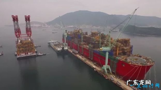 世界十大大型船舶排名 最大的比航空母舰还要大4倍!