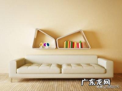 一大壶油不小心全部倒在沙发上,有什么妙招弄干净?