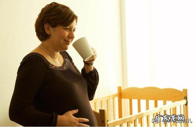 孕晚期喝什么花茶好呢,白开水实在喝不下去了