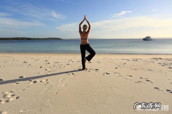 如果泰森双手被绑、只能单脚站立，一龙能不能ko他