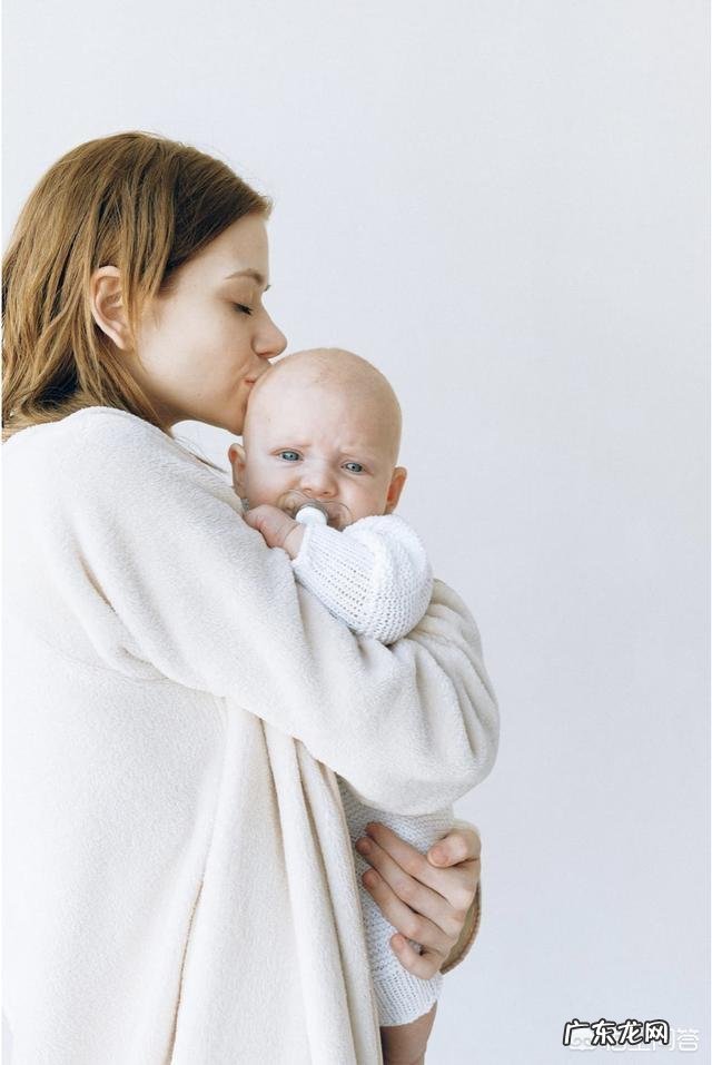 夏季坐月子如何护理剖腹产伤口月子期间可以塑形减肥吗