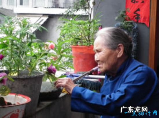 湖南第一寿星,田龙玉老人年满124岁却依旧面色红润