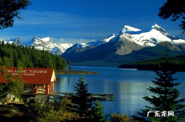 世界十大最美湖泊 清澈水面让人平静